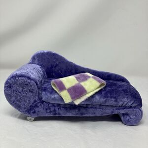 2005 Mattel Barbie Fashion Fever Purple Velvet Crush Couch Chaise Lounge ONLY